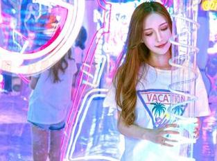 Feilin嗲囡囡 – 这是黑丝还是魔法？K8傲娇萌萌Vivian定制图集带你飞！
