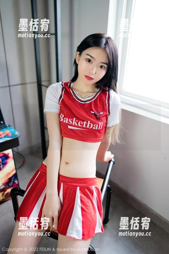 Feilin嗲囡囡-gary维爱 Feilin嗲囡囡 - 略显模糊的御姐风,gary维爱私拍图集,学会自信,咱们也可以走这款逼格