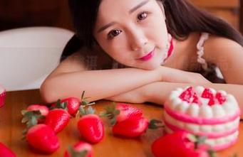 GIRLT果团网 – 说到莫雅淇，别忘了她的最新作品集：那“秘密”…[继续猜测吧]