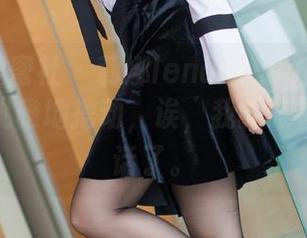 IMiss爱蜜社 – 莉娜lena的短裤高清写真，腿部优雅地摆动，诶，我的眼神不太听话了。