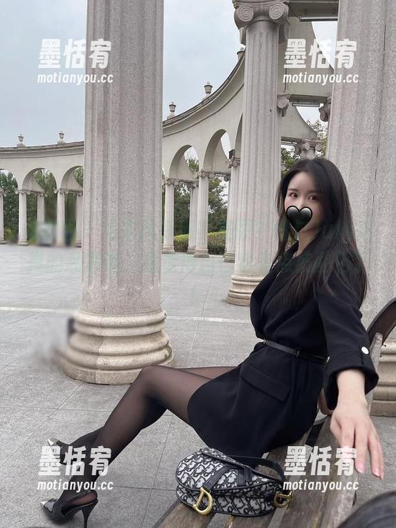 July芝岚 微密圈 - 毛衣风采何其美丽?透过July芝岚的私房照,我觉得自己也有点被融化了!