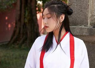 MiiTao蜜桃社 – 最新图册。Cris_卓娅祺的厨娘秒杀我以往的所有外卖选择，银子都想给她当小跟班！