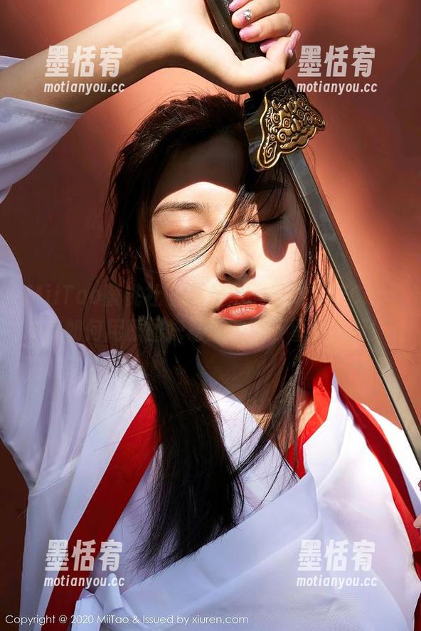 MiiTao蜜桃社-陆萱萱Cecilia MiiTao蜜桃社 - 更新后,看陆萱萱Cecilia如何用原图把家里变成五星级大厨!
