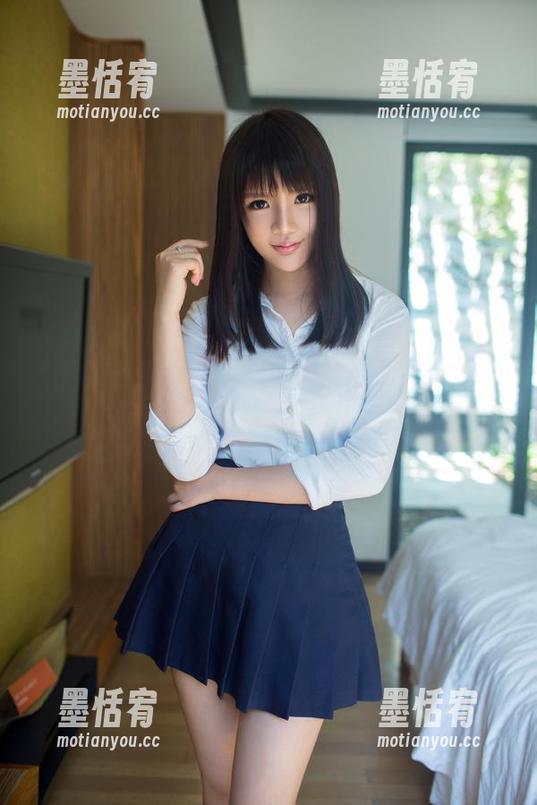 TuiGirl推女郎 - 王明明深夜护士装快闪，图库里面的辛酸苦辣一网打尽！