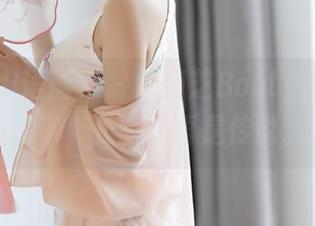 XIAOYU语画界 – 徐莉芝Booty作品集又来了，长腿不再是传说。
