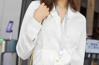 Xiuren秀人网 – 当Carol周妍希变身女王，图包内容有点让人害羞呢！