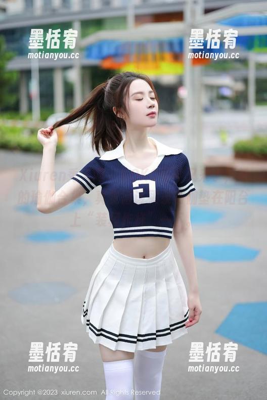Xiuren秀人网-KOKO可可 Xiuren秀人网 - KOKO可可又来了,新的瑜伽合集,真觉得该买条瑜伽垫在阳台上“装模作样”一下。