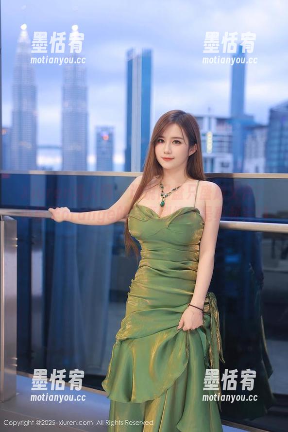 Xiuren秀人网 - 谁说网盘只盛放文件？小橘子orange的写真剧情才是真材实料！