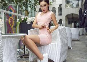 aiss – 索菲的礼服美图，这种资源我怎能错过？