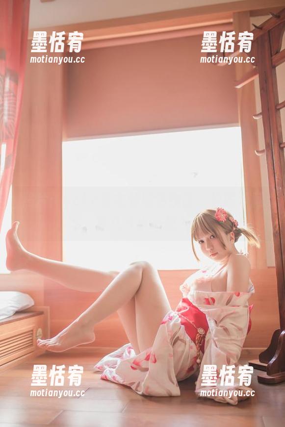 照片：yoko夏宅的妹汤物语，校服下藏着几分小心思？