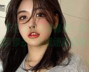 微密圈 – 于芷晴的美图像是一次奇智宴，壁纸带你去个扑朔迷离的地方。