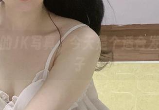 倦倦喵的JK写真,今天是个适合发呆的日子