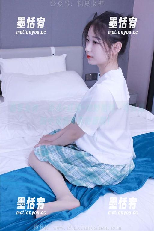 初夏女神 - 点点+红裙=绝妙福利，写真届的小清新能真得撩啊！