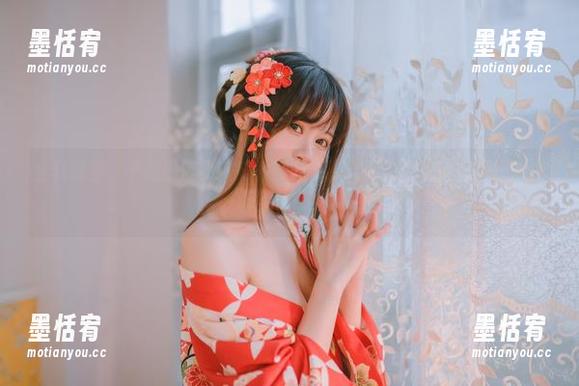 全套镂空，千反田鹿子在努力跟我说：‘你也可以这样演绎清凉’！