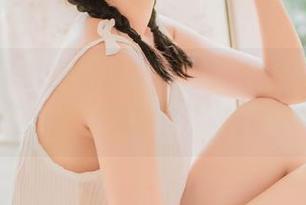 周叽是可爱兔兔这次的写真作品甜心，让我想问：“甜到什么程度？”