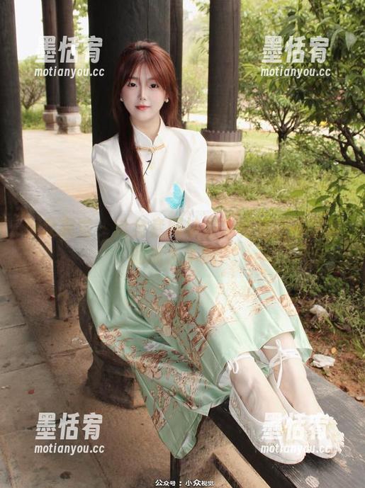 小众视觉-小薯条 小众视觉 - 这全套网袜是怎样唤醒小薯条的迷人本能?