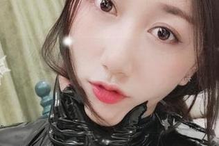 微密圈 – 小玉吃果冻捆好后：这是写真，还是新型健身法？合集一探究竟！