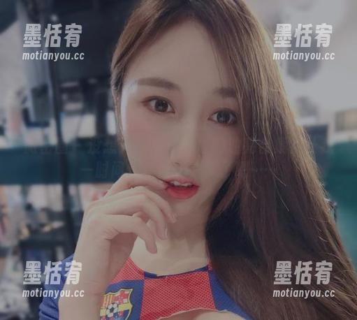 微密圈 - 没想到小玉吃果冻的油亮合集会让我一时间愣住！想太多了吧……