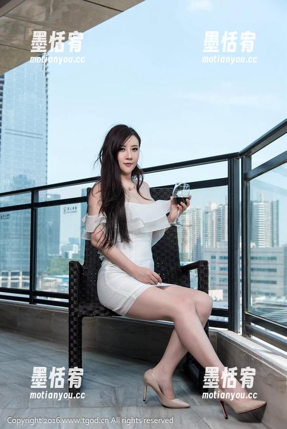 推女神-杨上萱 推女神 - 想看杨上萱的和服图包?别急,下载前别忘了准备好纸巾!