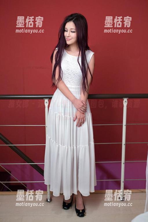 推女郎 - 深扒Yu佳妮婚纱图包，谁说资源不能甜蜜？