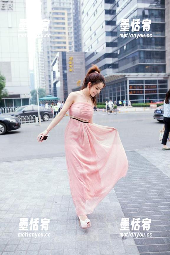 推女郎-王李丹尼 推女郎 - 王李丹尼的写真作品,就像温柔的猎物,总让我想过来捉住些什么……