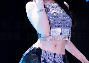 黑白图包，星黛鹿鹿i又来了，全套风格让我觉得…好像又熟悉又陌生！