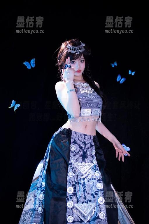 星黛鹿鹿i 黑白图包,星黛鹿鹿i又来了,全套风格让我觉得...好像又熟悉又陌生!