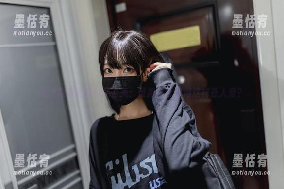 杏仁曲奇最新作品合集：谁把吊带穿得这样惹人爱？