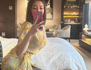 微密圈 – 新鲜出炉！果儿Victoria美腿图册，不知道这腿每天都求几份营养？