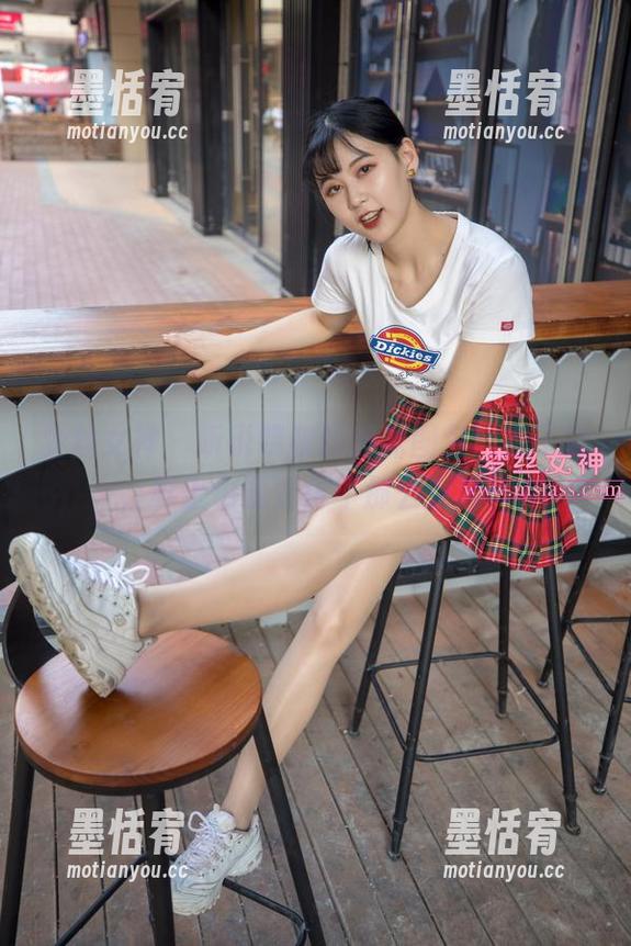 梦丝女神 - 听说晓晓的起床图包，有了它，早上也能变得不那么艰难！