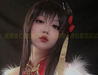 原图展现:椒妮佐仁的空姐风范,只能说…我们都想搭这班飞机?