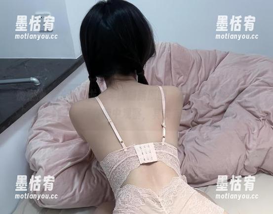 微密圈 - 关于火龙果羊的最新原图，不得不说，裤里的丝子一直在暗中观察，其实有点狡黠。