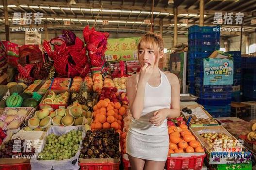 爱丝-若兮 爱丝 - 看若兮如何用灰丝套图打破常规…哦等一下,常规是什么?
