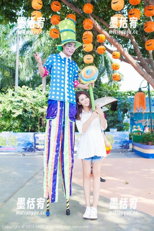 爱蜜社 - 果儿Victoria温柔发散：美图中的每一个眼神