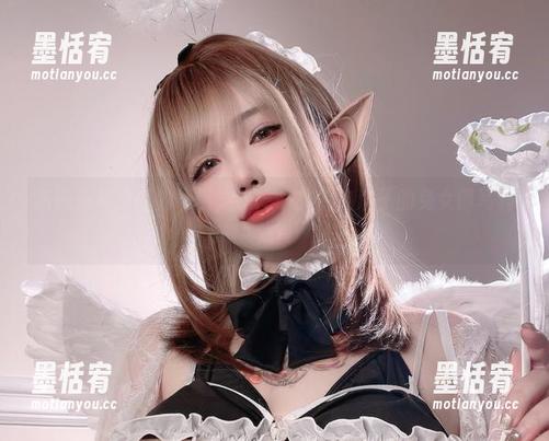 高画质与兔耳的不解之缘：一窥狐洛洛子的兔女郎写真集！