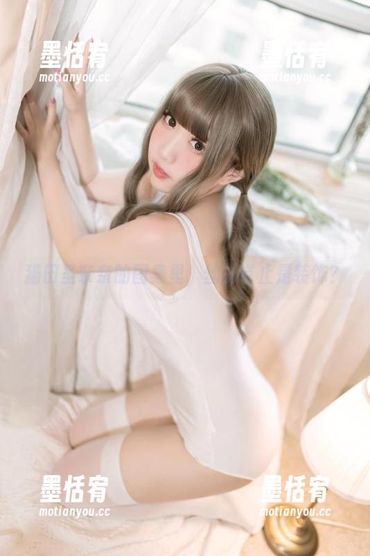 猫田圣奈奈的图集里，丝袜岂止是装饰？