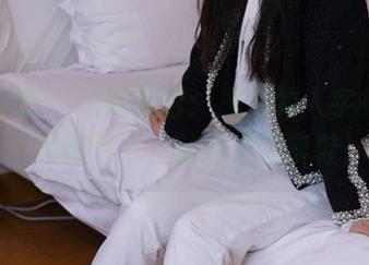 甜予摄影 – 精选图包：思思的人字拖版‘全球旅行’，就是不想带鞋！