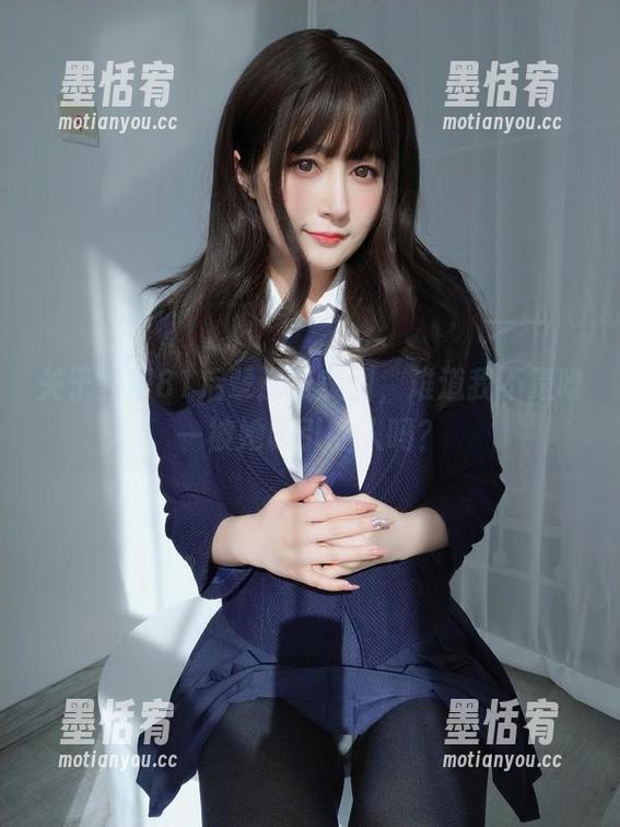 关于白银81后辈那张美图，难道我不是唯一被她吸引的人吗？