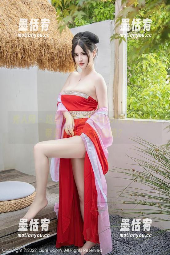 秀人网 - 这组作品里，Carol周妍希的吊带是要叫人心碎的吗？