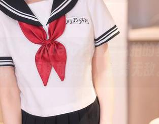 秀人网 – Manuela玛鲁娜私拍的复古车边，资源释放无遗，美臀无敌。