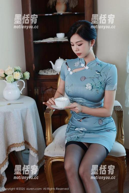 秀人网 - 眼镜改变了叶梦轩？免费写真的奇迹，不得不看！