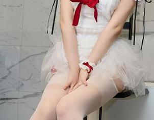 秀人网 – 这就是汐汐baby的JK写真，全套展示了她那迷人的灵动