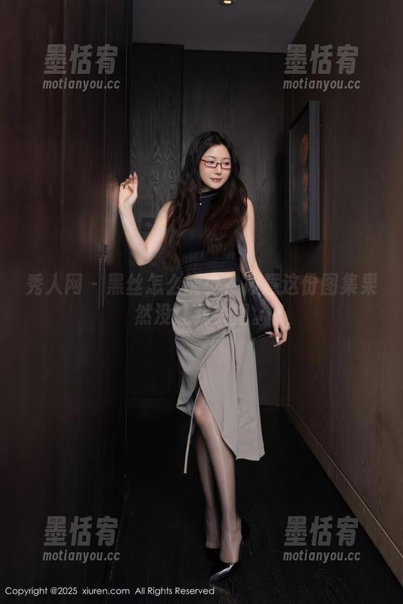 秀人网 - 黑丝怎么能少？筱慧这份图集果然没让我失望。
