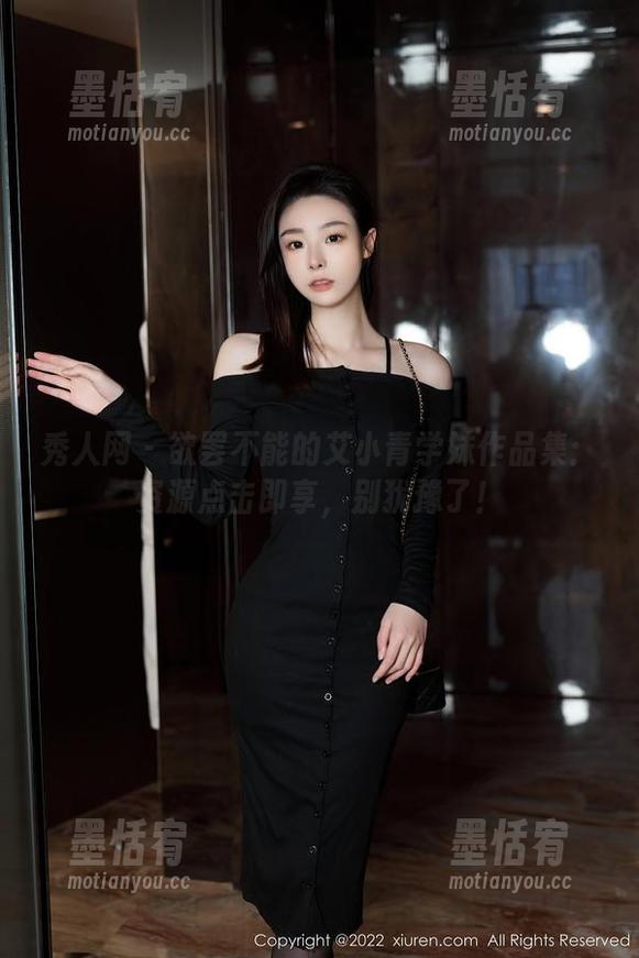 秀人网 - 欲罢不能的艾小青学妹作品集：资源点击即享，别犹豫了！