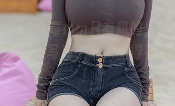 秀人网 – 说草莓mm只有甜的，那你没看过她的体操服写真，呃，甜得有点意外啊！