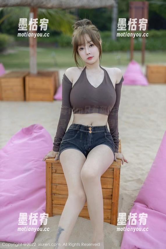 秀人网 - 说草莓mm只有甜的，那你没看过她的体操服写真，呃，甜得有点意外啊！