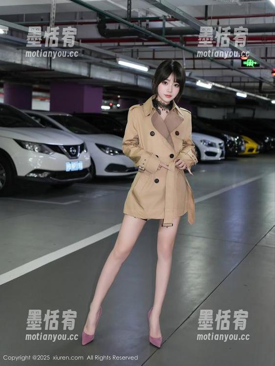 秀人网 - 软软爱吃肉的免费套图—油亮油亮的，谁能拒绝呢？