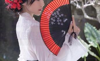 秀人网 – 陈思琪的黑白合集下载，画面太好！但我到底是在欣赏还是在流口水呢？