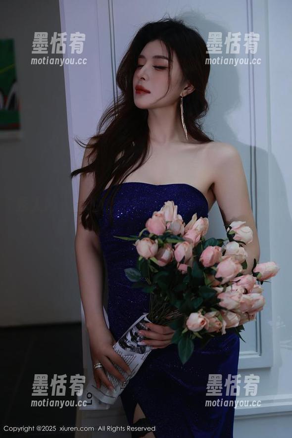 秀人网-陈梵妮Fanny 秀人网 - 黑白的陈梵妮Fanny,不知道你是不是该收藏她的原图资源。