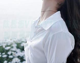 秀人网 – 陈雅漫VICKY短裙作品集：那么短，明明是可以多翻页的机会！